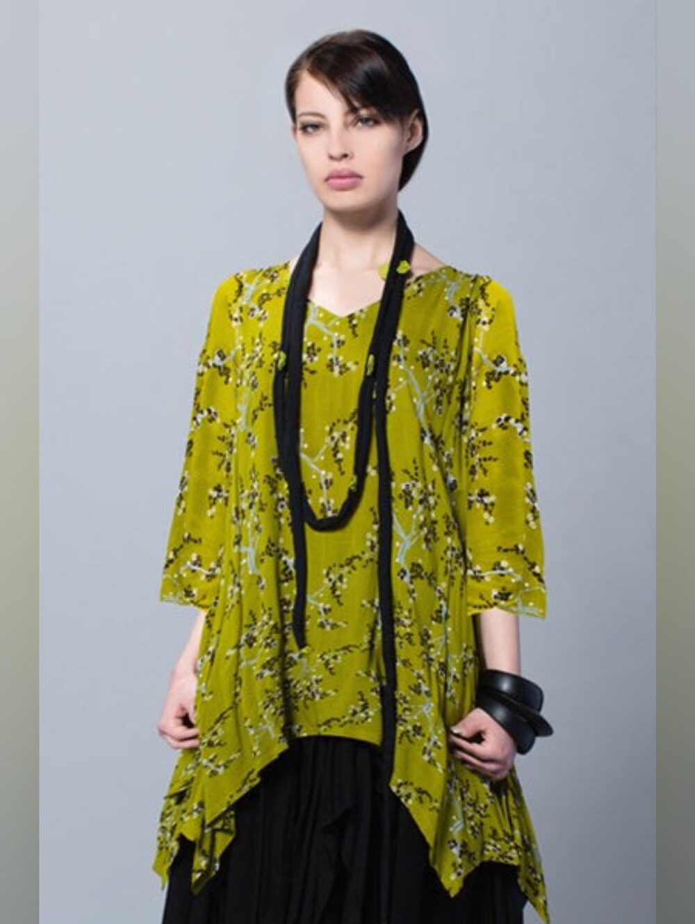 Kaliyana Susan Top Oolong Delphi Flowy Lagenlook Relaxed Assymetric Artsy Green